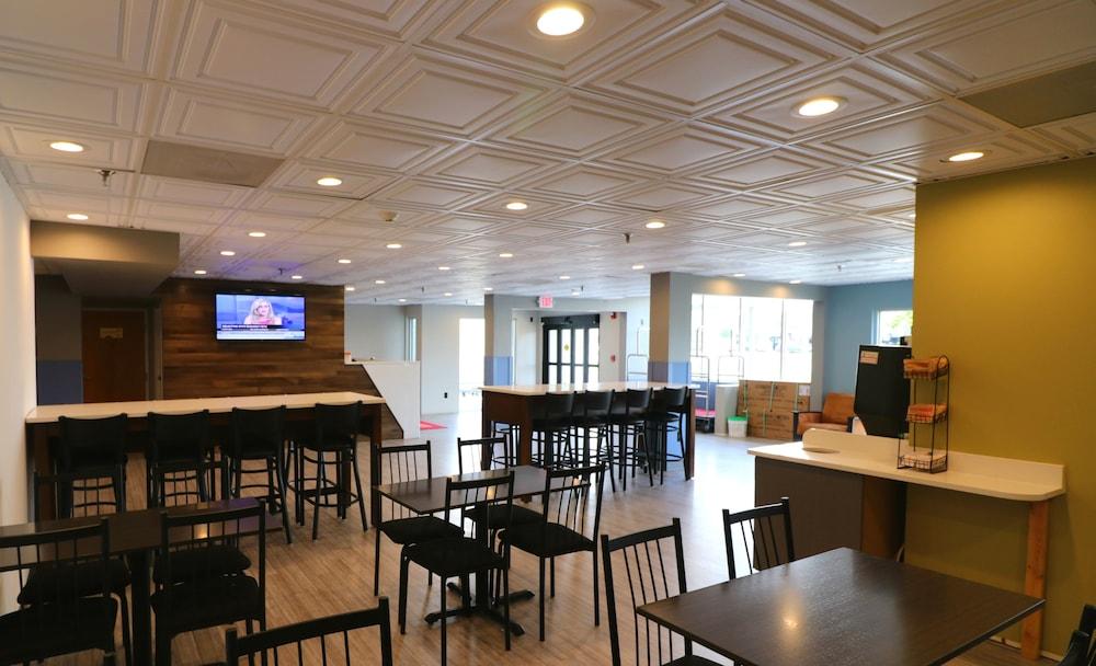 Surestay Plus Hotel By Best Western Сев'єрвілл Екстер'єр фото