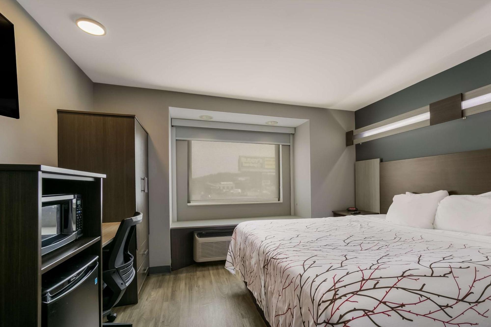 Surestay Plus Hotel By Best Western Сев'єрвілл Екстер'єр фото