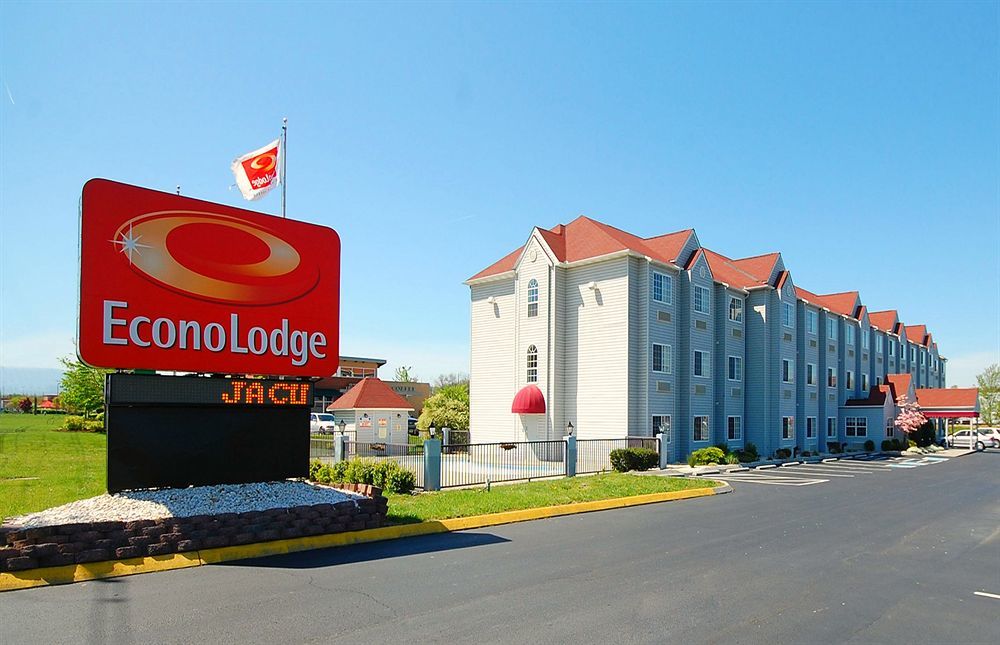 Surestay Plus Hotel By Best Western Сев'єрвілл Екстер'єр фото